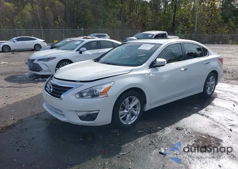 2013 Nissan Altima 2.5 Sv z USA, uszkodzony, nr VIN 1N4AL3AP1DC110140
